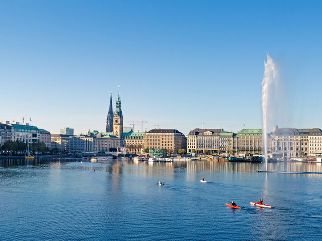 RS18236 Shutterstock 195355067
