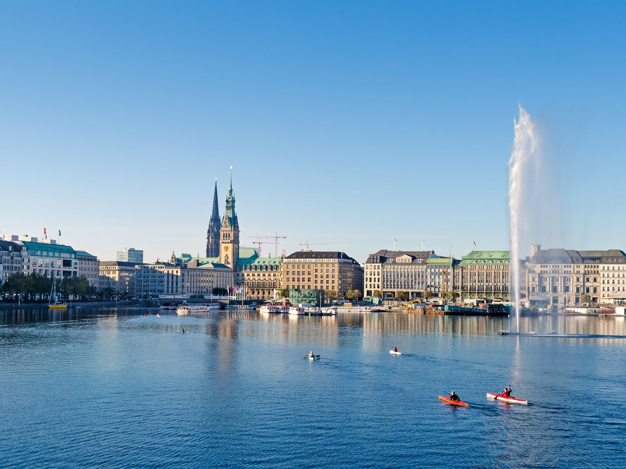 RS18236 Shutterstock 195355067