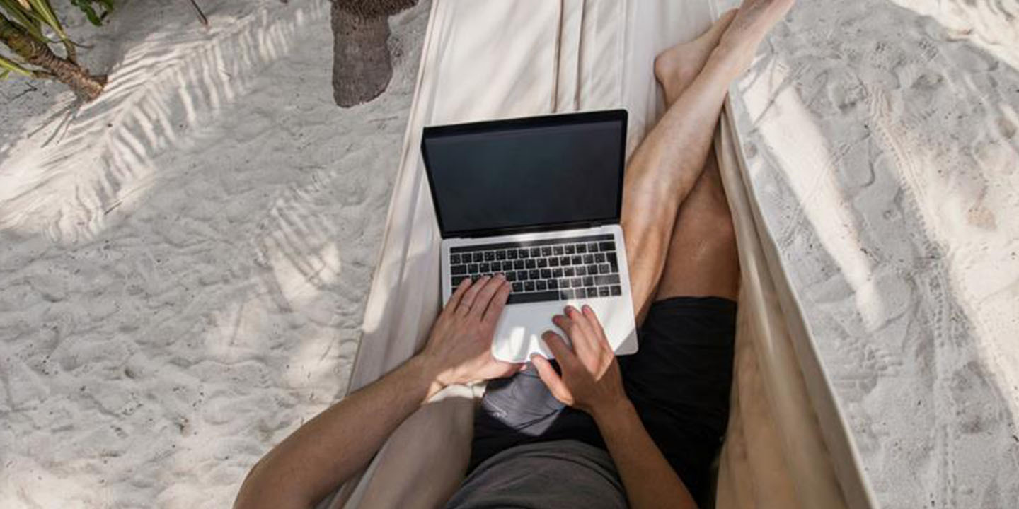 vorschaubild workation – ist arbeiten von unterwegs noch ein trend?