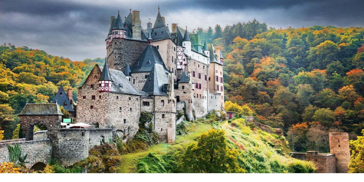 vorschaubild deutschlands schönste burgen für den kurzurlaub: burg eltz führt bundesweites ranking an